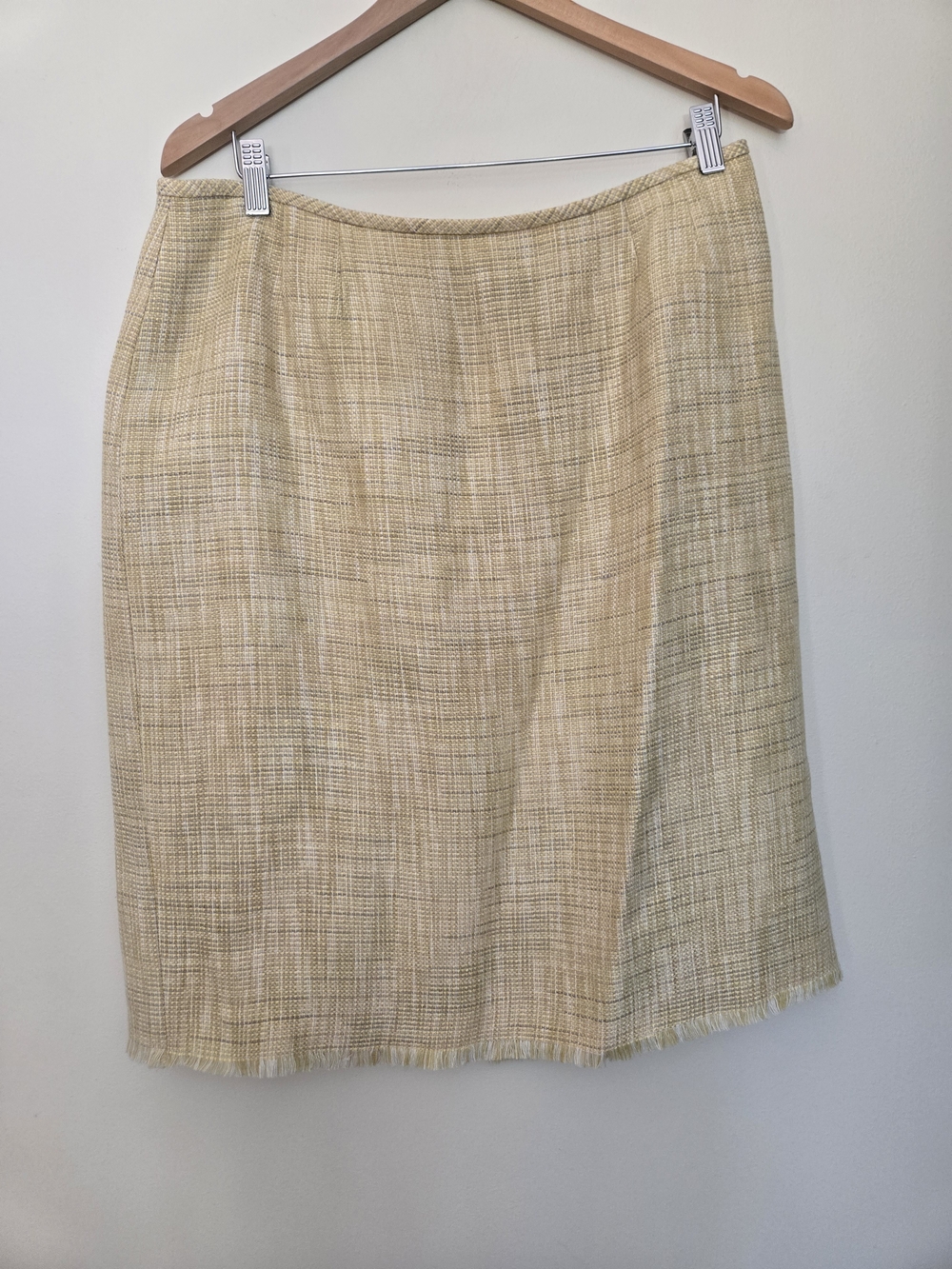 Anne Klein Cream Tweed Skirt Suit - Picture 7 of 12